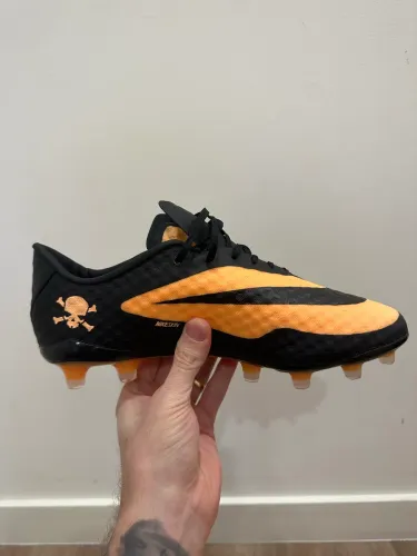 Nike Hyper Venon - Tamanho 41 (US 9.5)