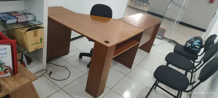 Mesa para escritório.