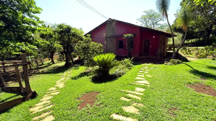 Chácara à venda no bairro Centro - Nerópolis/GO