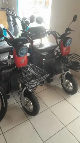 Venha comprar sua moto elétrica com agente