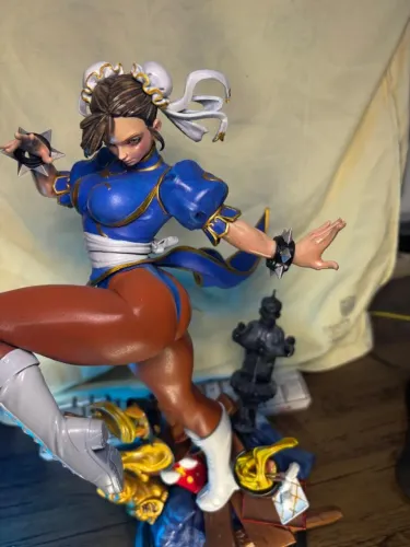 CHUN LI ESTATUETA EM RESINA