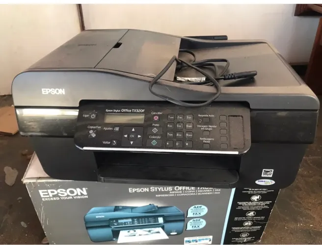 Impressora multifuncional Epson Stylus Office TX320F.