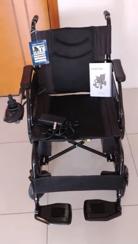 Cadeira de Rodas Motorizada Dobrável