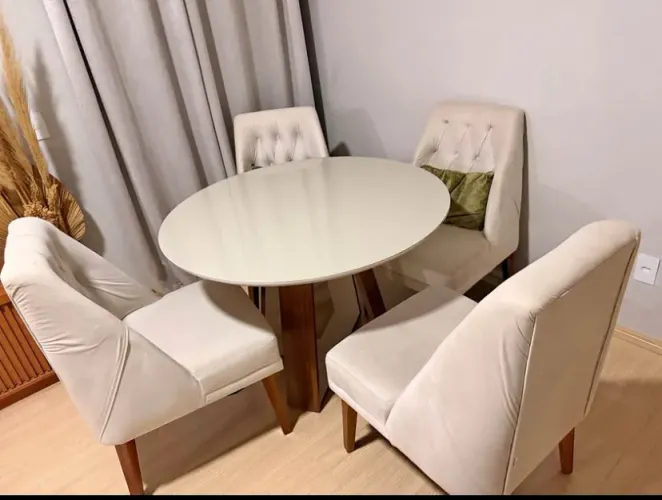 Mesa 4 lugares - 100% mdf é jogo de cadeiras em madeira maciça