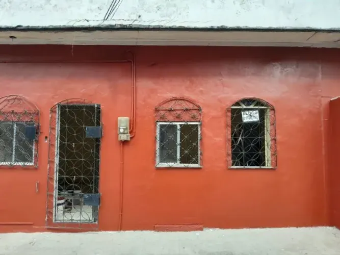 Casa no Guamá próximo do Hospital e Delegacia