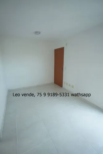 Leo vende, ap em condomínio perto da Fraga Maia, 2\4, boa localização 