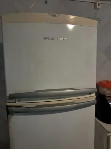 Geladeira Brastemp com motor queimado