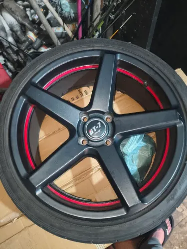 Rodas GT7 ARO 17 SEMI NOVAS COM PNEUS DUNLOP ÓTIMOS 