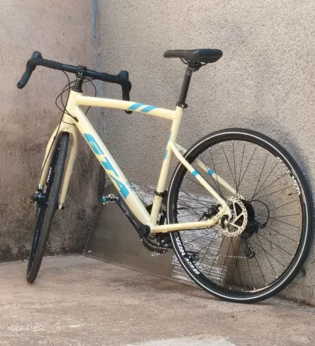 Vendo Bike GTA SEMI NOVA GRAVEL!!
