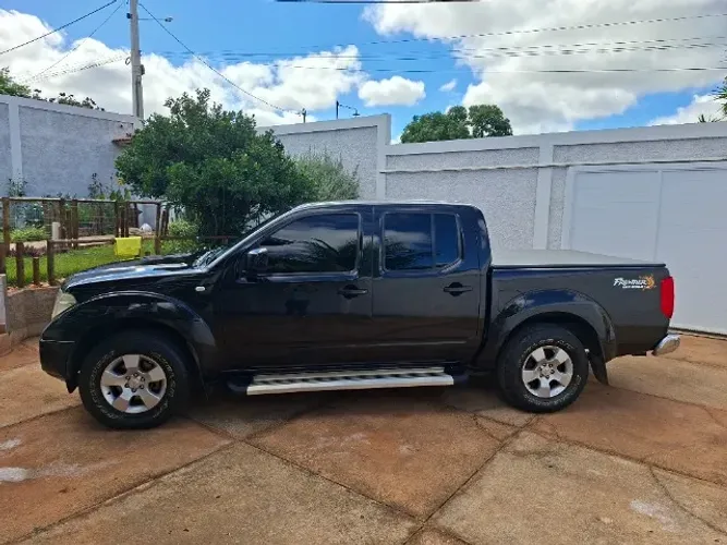 Nissan Frontier XE CD 4X2 2.5 TB Diesel 2013
