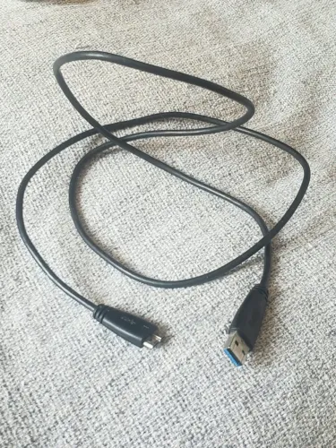 Cabo Para HD Externo USB 3.0 Macho Para Micro-B 10 Pinos Preto Usado