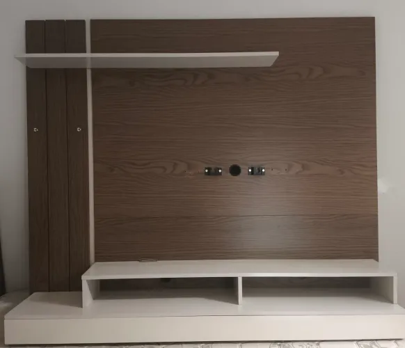 Rack de parede para TV