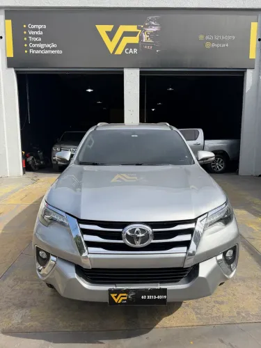 Toyota Hilux SW4 SRX 4X4 2.8 TDI 16V Dies. Aut. 2019