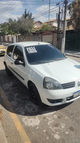 Renault Clio Hi-flex 1.0 16V 3P 2011