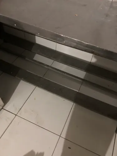 Mesa de alumínio ideal para cosinha