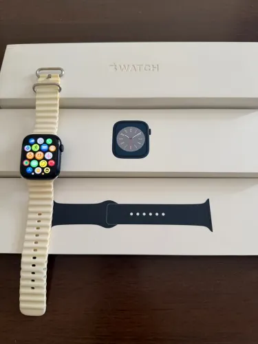 Apple Watch Série 8 - 45mm