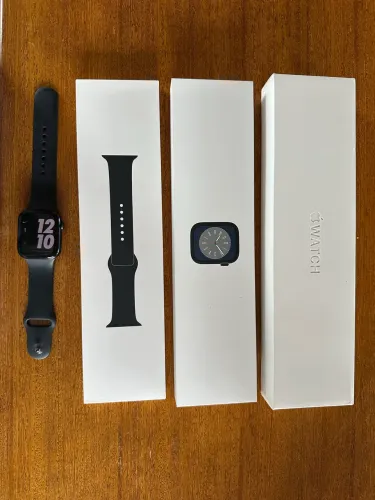 Apple Watch Series 8 45mm GPS.
