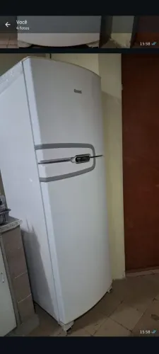 Geladeira semi nova