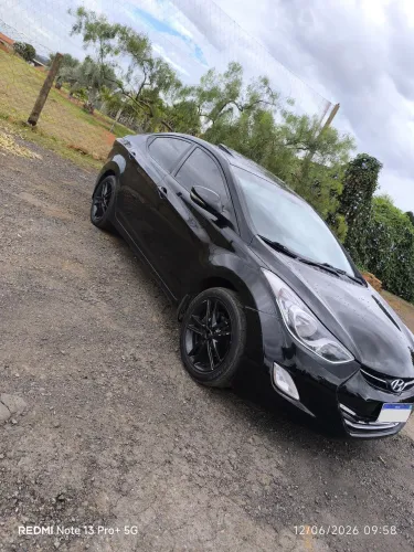 Hyundai Elantra GLS 1.8 16V Aut. 2012