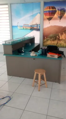 Balcão de Recepção Grande