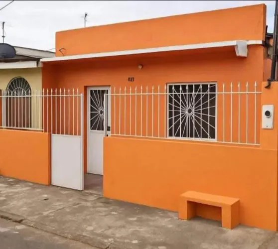 Vendo essa casa no Jorge Teixeira - próximo a bola do produtor