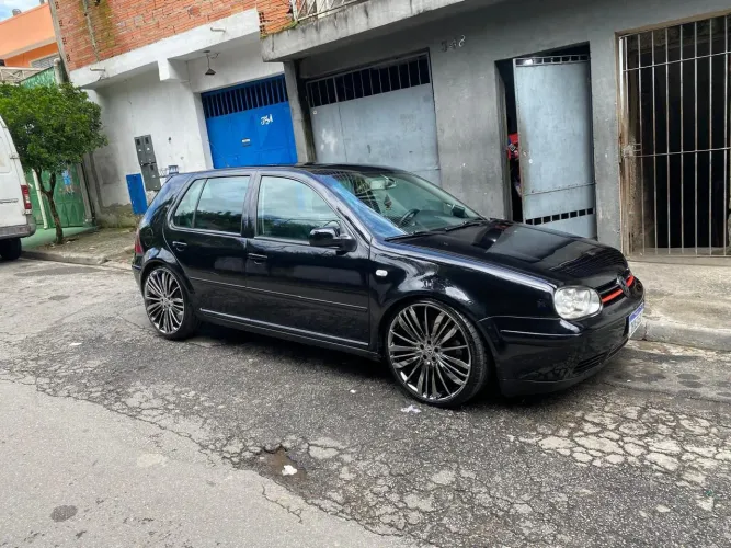 Volkswagen Golf GTI 1.8 MI 180/193cv Turbo 4P Mec. 2004