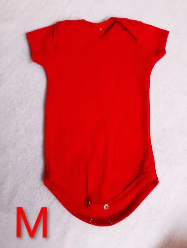 Roupinhas de bebe / menina