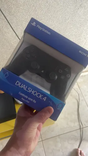 Controle ps4 na caixa