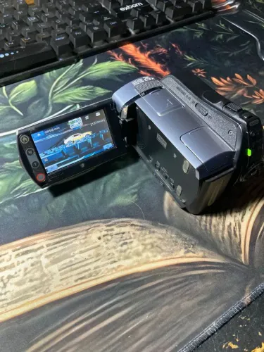 Filmadora SONY HandyCam DCR-SR85 