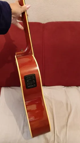 Violão elétrico Gianini