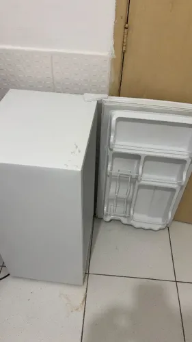 Refrigerador Midea 93L Seminovo - MRC10B1 - R$ 800