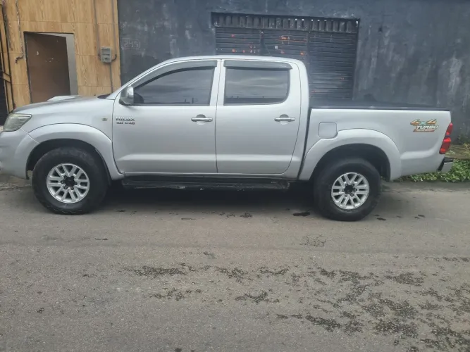 Toyota Hilux CD D4-d 4X4 3.0 TDI Dies. Mec. 2015