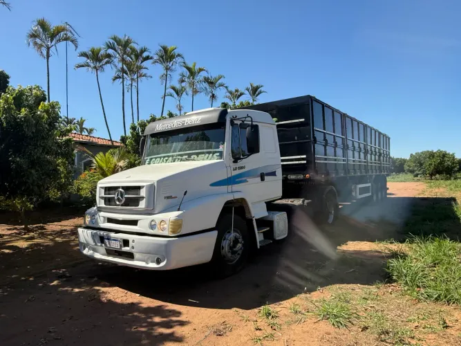 MB1634 4x2 ano 2004 e CARRETA GRANELEIRA
