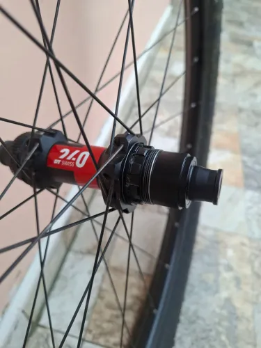 Par de Cubos DT Swiss 240 Boost padrão XD. (ORIGINAIS)