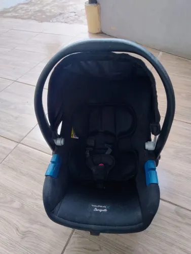 Vendo Bebê conforto 