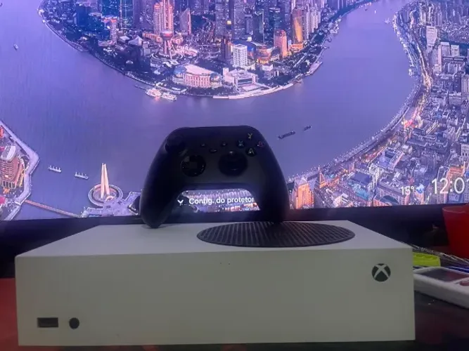 Xbox Series S Usado, ótimo condicionamento e com jogos