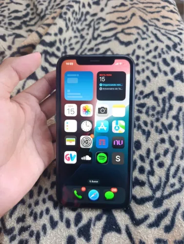 iPhone XR 64gb usado