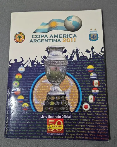 Vendo Álbum da Copa América 2011 (Incompleto)