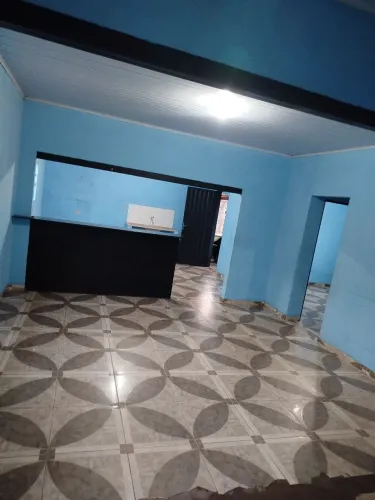 Alugo uma casa na rua da divisa residencial Maringá