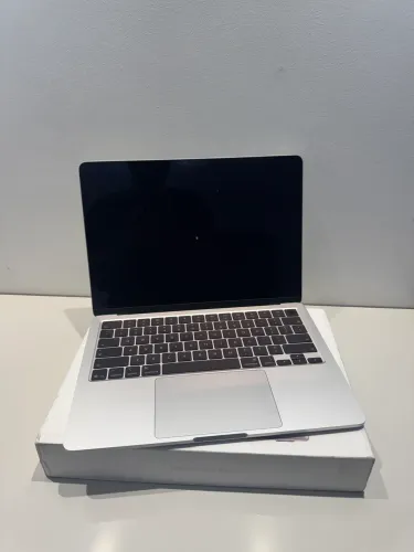 MacBook Air M5 | Estado de Zero