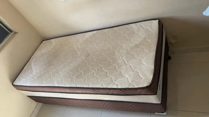 Cama solteiro