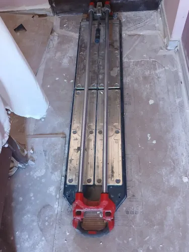 Maquina de corta piso manual semi nova corta ate 1,25