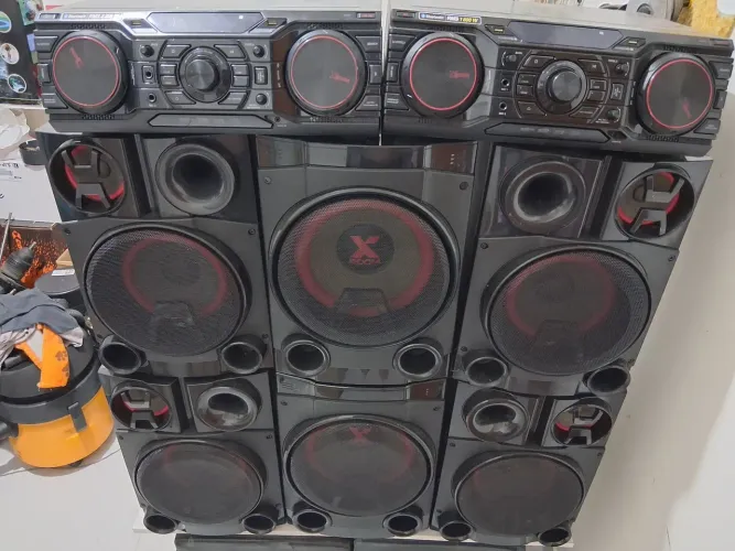 Conjunto de som LG XBOOM 2250 WATTS E 1800 WATTS.