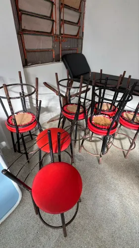 Cadeiras banquetas usadas baratas