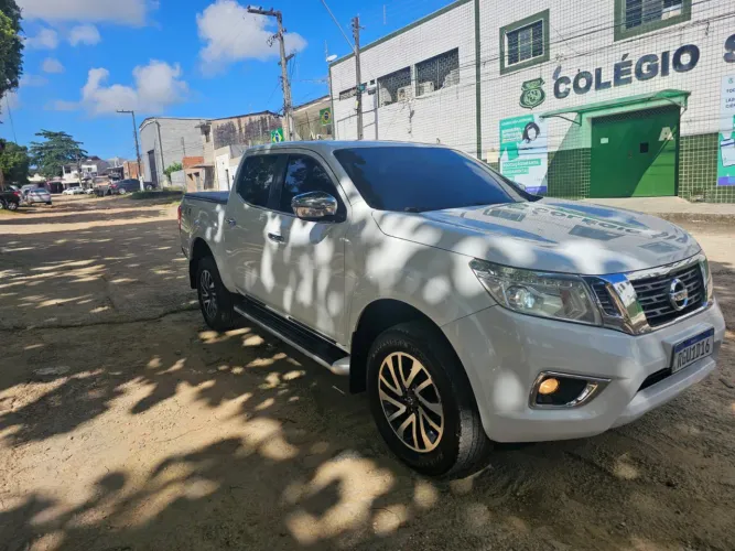 Nissan Frontier XE CD 4X4 2.3 Bi-TB Diesel Aut. 2021