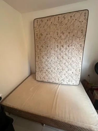 Cama de casal box