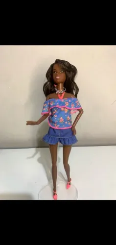 Boneca Barbie negra
