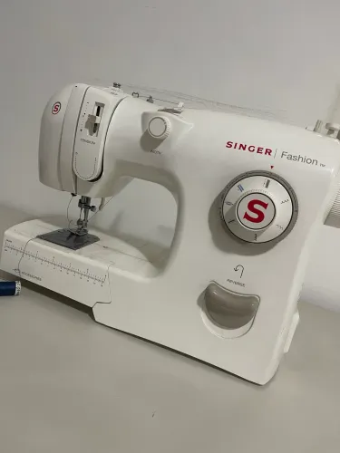Máquina de costura Singer Fashion 220V