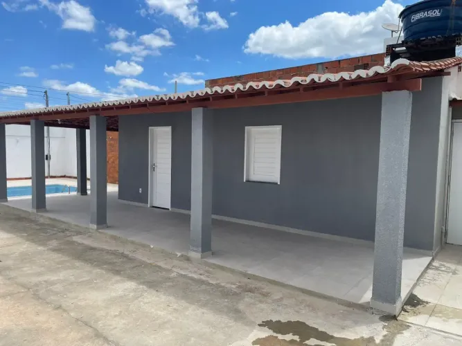 Casa 2/4 sendo duas suítes na cidade de - Salgado - SE