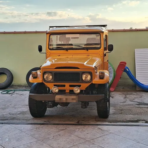 Toyota Band.Jipe Cap.de Aço Chas. Curto Diesel 1987